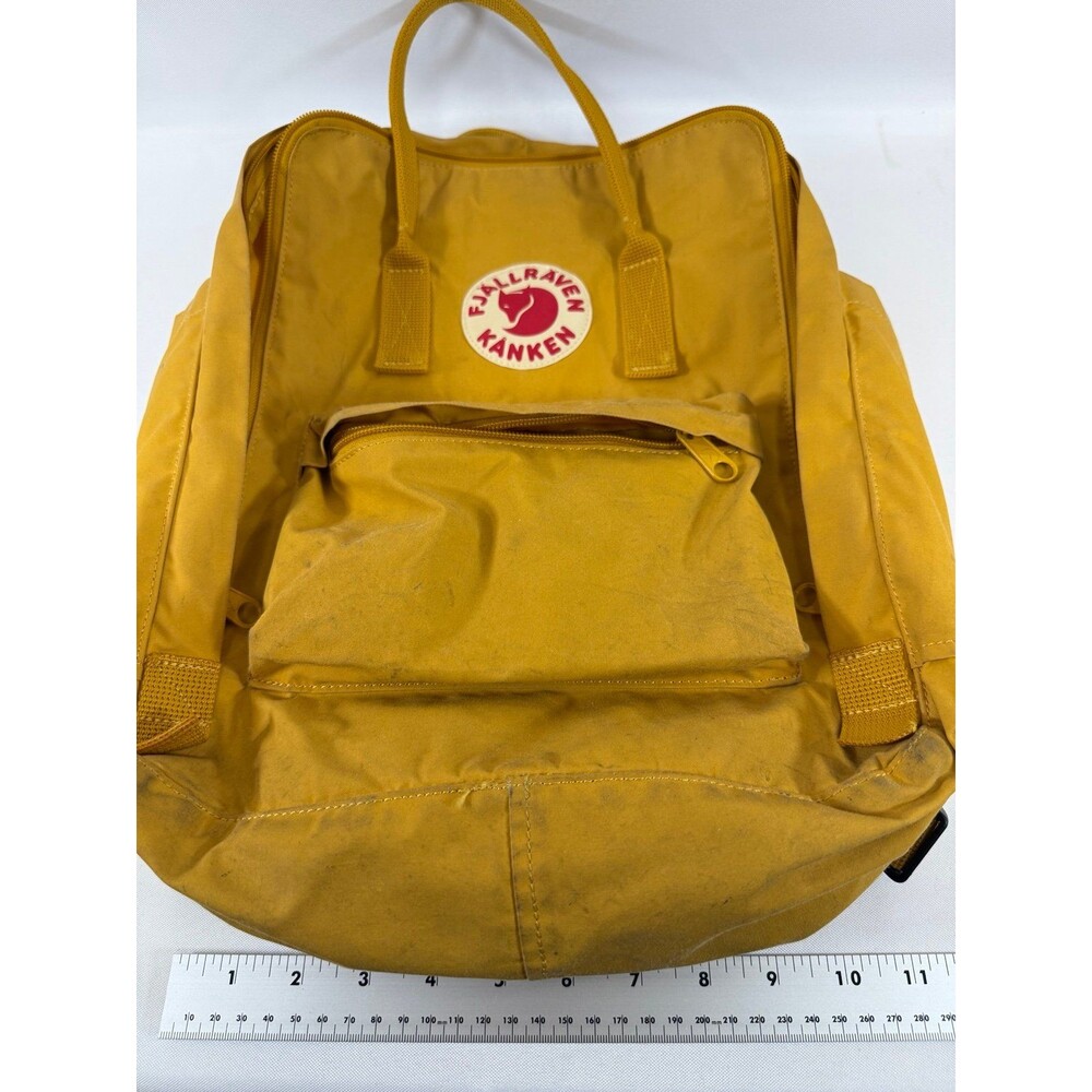 Fjallraven Kanken Backpack WELL LOVED NEEDS A BATH - Picture 9 of 10